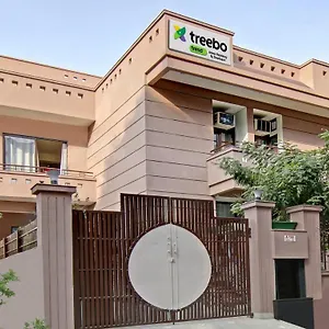 Treebo Trend Amexx Golf Course Road Hotel Gurgaon