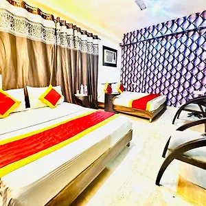 Classic Plaza At Delhi Airport Bed & Breakfast New Delhi